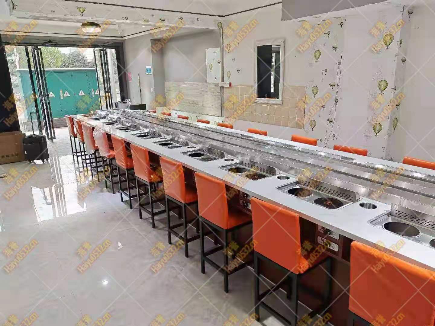 無煙涮烤旋轉(zhuǎn)小火鍋設(shè)備升級(jí)新業(yè)態(tài)