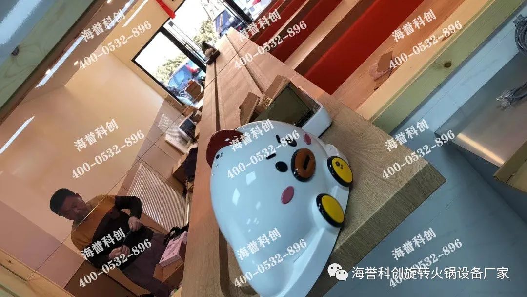 海譽(yù)科創(chuàng)兩輛智能送餐小火車(chē)配備調(diào)試完成