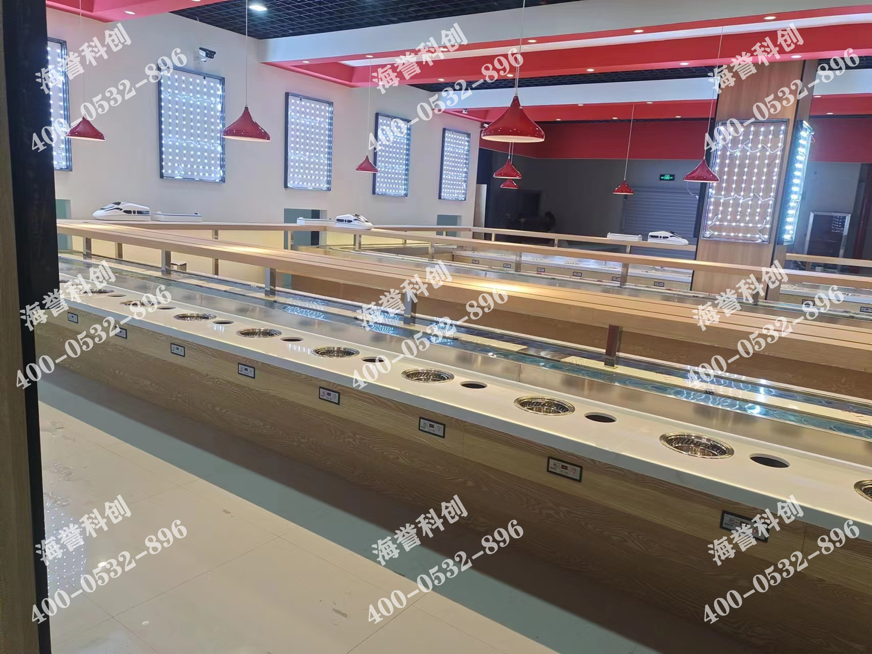 海譽科創(chuàng)山東德州單涮無煙小火鍋搭載智能送餐小火車安裝完成